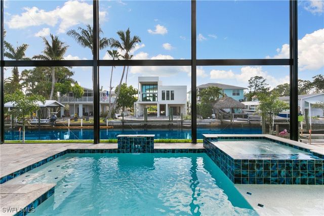 27570 Tarpon WAY, Bonita Springs, FL 34134
