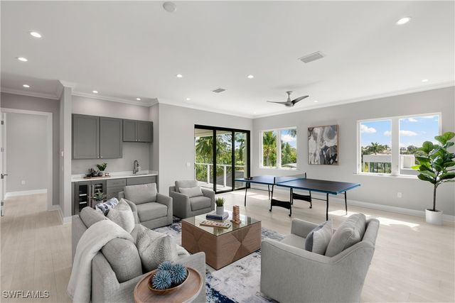 27570 Tarpon WAY, Bonita Springs, FL 34134