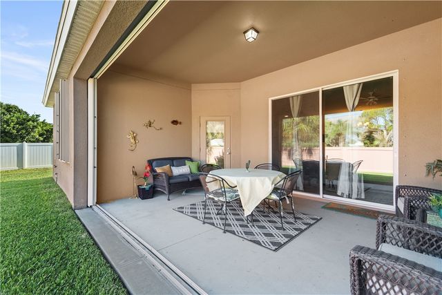 6360 Park Chester Terrace, Vero Beach, FL 32967