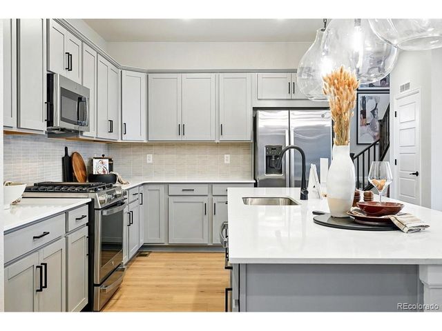 6821 E 148th Dr, Thornton, CO 80602