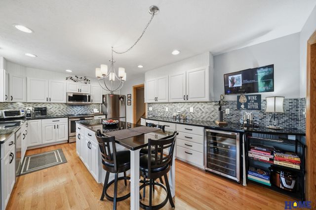 815 Anthony Lane, Lincoln, NE 68520