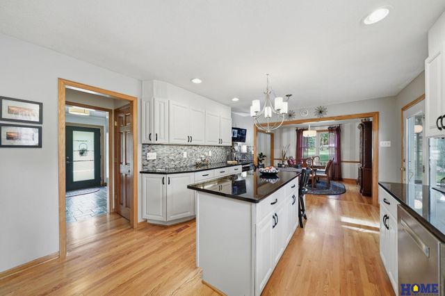815 Anthony Lane, Lincoln, NE 68520