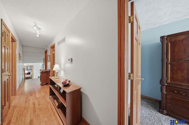 815 Anthony Lane, Lincoln, NE 68520