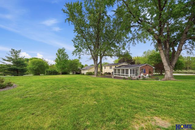 815 Anthony Lane, Lincoln, NE 68520
