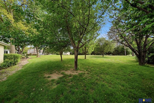 815 Anthony Lane, Lincoln, NE 68520