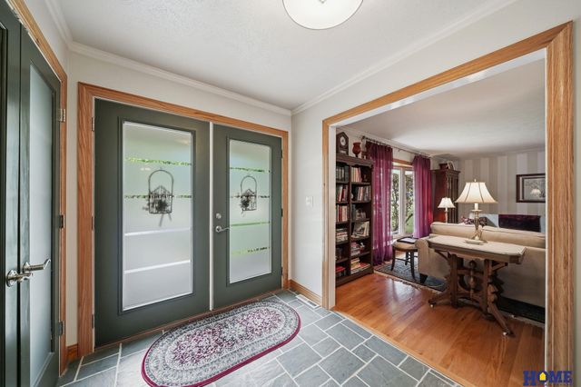 815 Anthony Lane, Lincoln, NE 68520