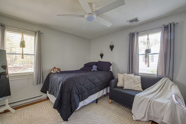 35 Pinecrest Dr, Taunton, MA 02780