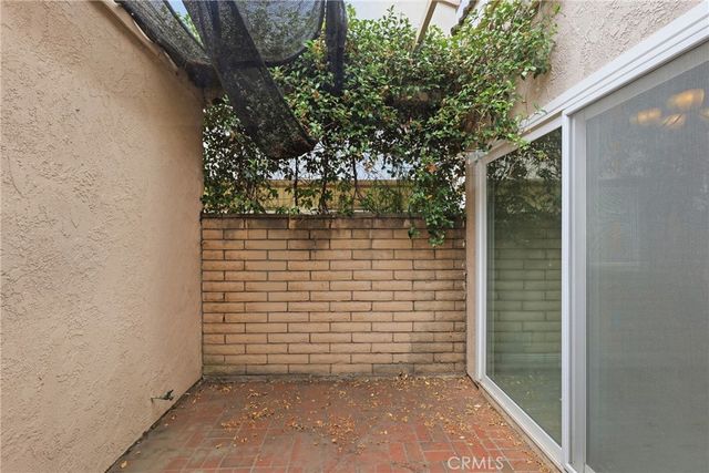 62 Willow Tree Lane, Irvine, CA 92612