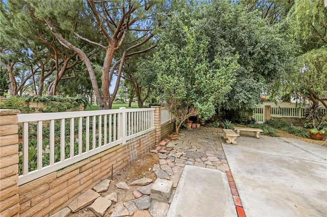 62 Willow Tree Lane, Irvine, CA 92612