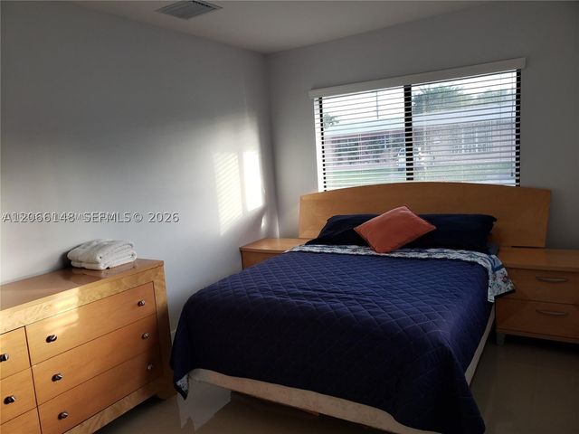 8811 SW 54th Ter 8811, Miami, FL 33165