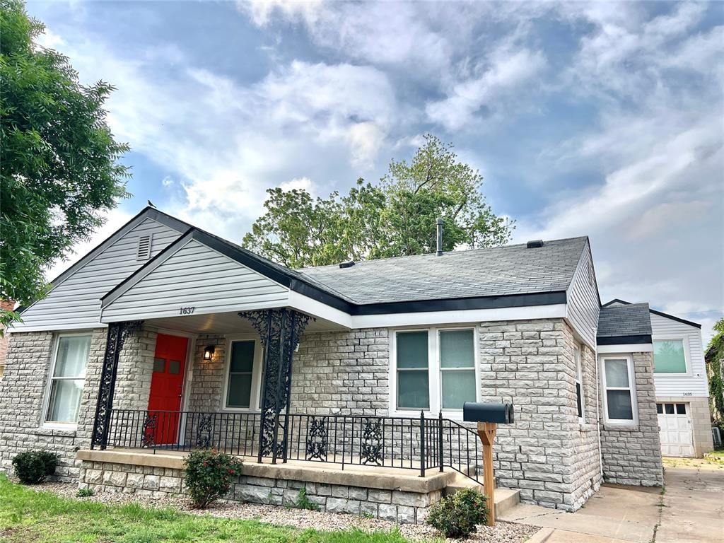 1637 NW 11th Street 1635 NW 11th St, Oklahoma City, OK 73106