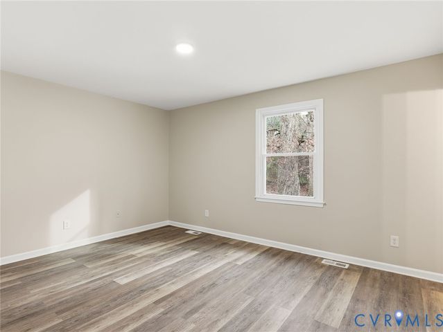 3626 Gilbert St, Hopewell, VA 23860