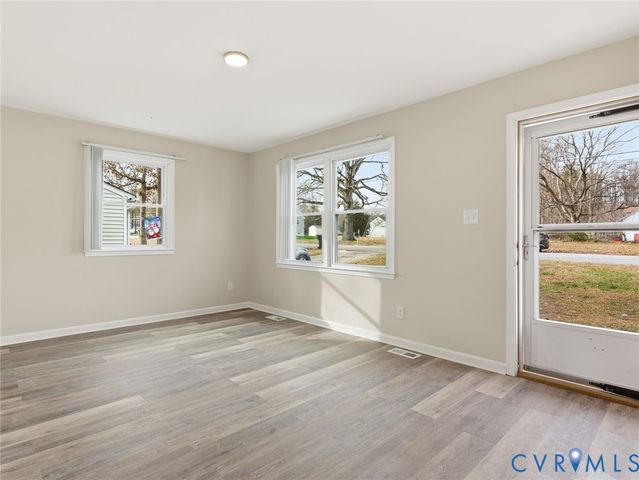 3626 Gilbert St, Hopewell, VA 23860