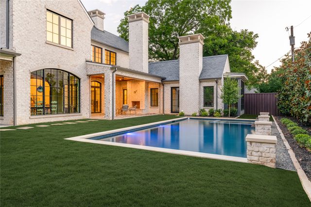 4405 Wildwood, Dallas, TX 75209