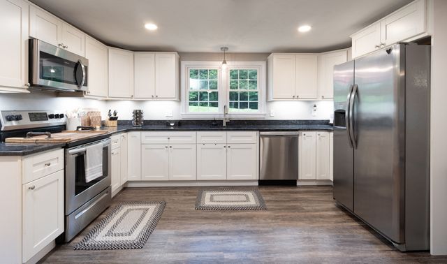 113 Charlton Rd, Spencer, MA 01562