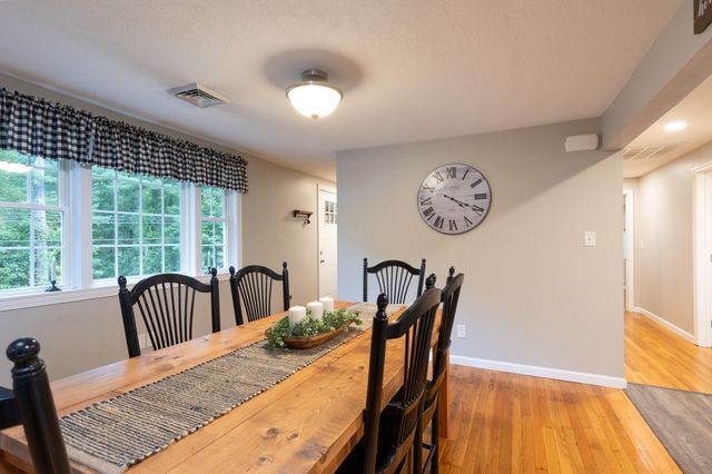 113 Charlton Rd, Spencer, MA 01562