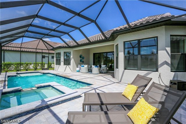 15318 Aprile ST, Naples, FL 34114