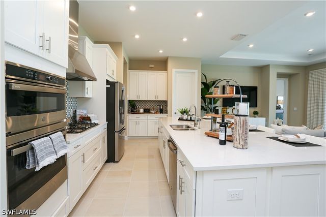 15318 Aprile ST, Naples, FL 34114