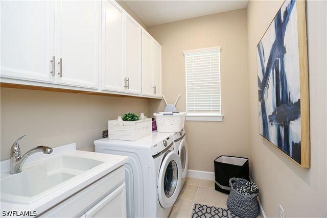 15318 Aprile ST, Naples, FL 34114