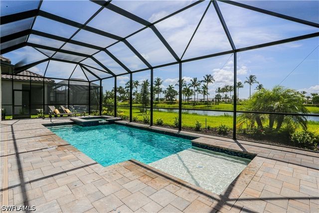 15318 Aprile ST, Naples, FL 34114