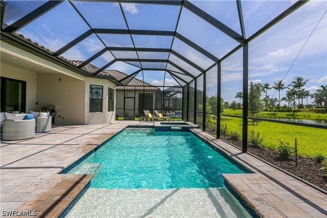 15318 Aprile ST, Naples, FL 34114