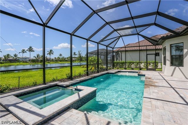 15318 Aprile ST, Naples, FL 34114