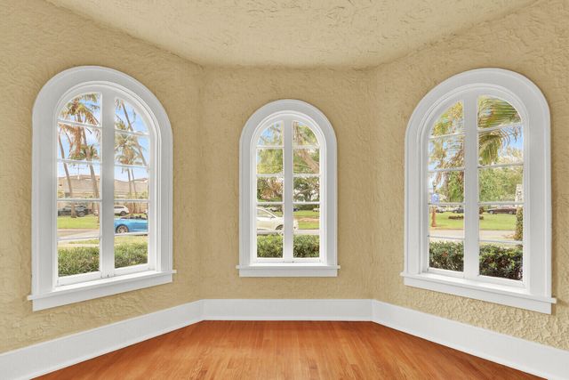 322 Westminster Road, West Palm Beach, FL 33405