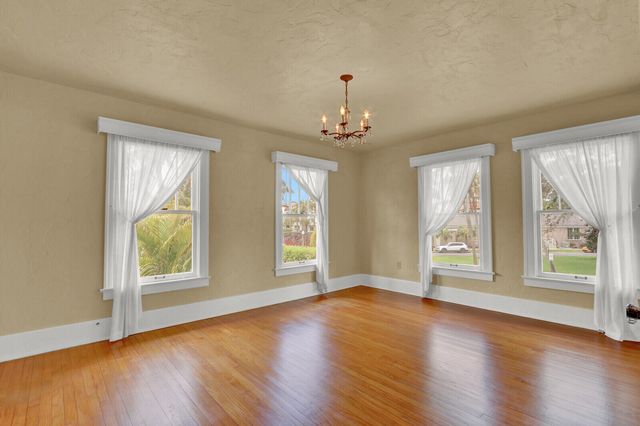 322 Westminster Road, West Palm Beach, FL 33405