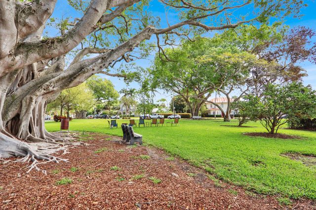 322 Westminster Road, West Palm Beach, FL 33405