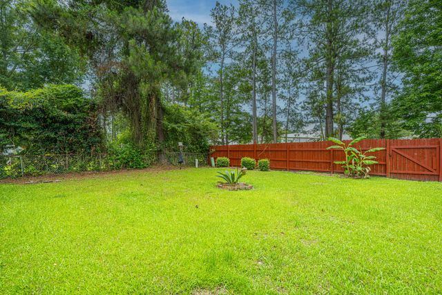 86 Peppertree Lane, North Charleston, SC 29420