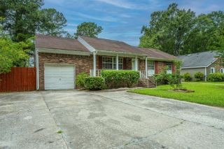 86 Peppertree Lane, North Charleston, SC 29420