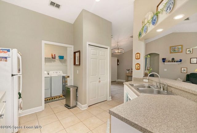 54 Pennsylvania Lane, Palm Coast, FL 32164