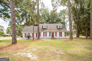 4484 Central Avenue, Waycross, GA 31503