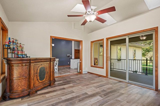 720 HICKORY VALLEY COURT, De Pere, WI 54115