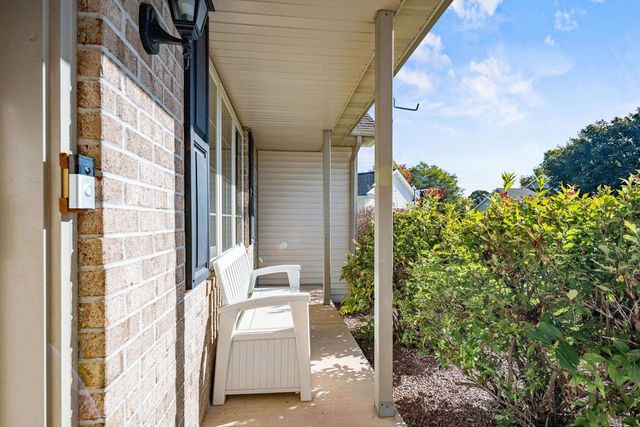 720 HICKORY VALLEY COURT, De Pere, WI 54115