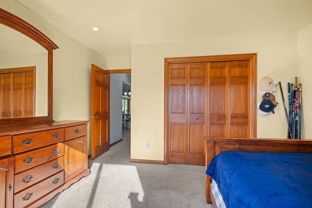 720 HICKORY VALLEY COURT, De Pere, WI 54115