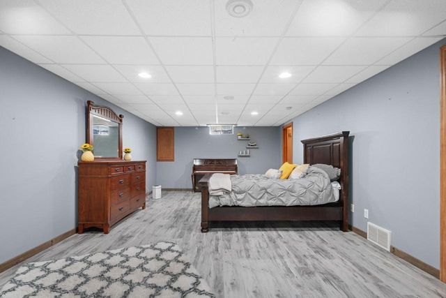 720 HICKORY VALLEY COURT, De Pere, WI 54115