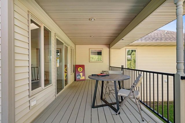720 HICKORY VALLEY COURT, De Pere, WI 54115