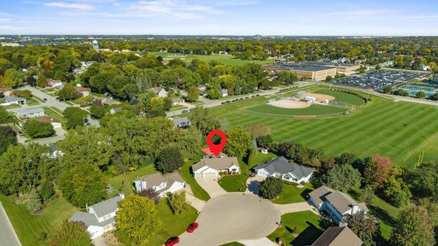 720 HICKORY VALLEY COURT, De Pere, WI 54115