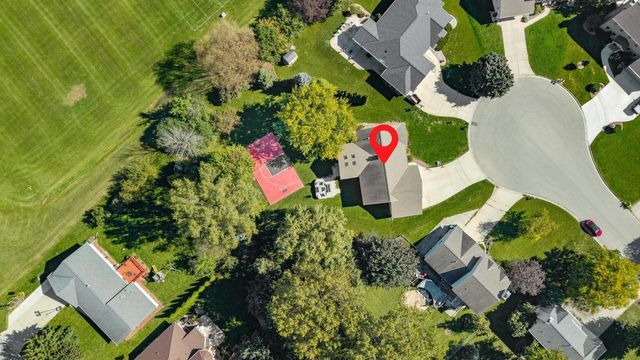 720 HICKORY VALLEY COURT, De Pere, WI 54115