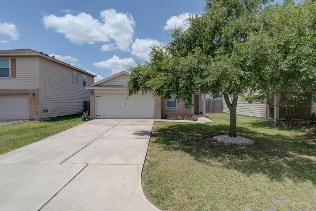 29003 W West Pecos River Court Court, Spring, TX 77386