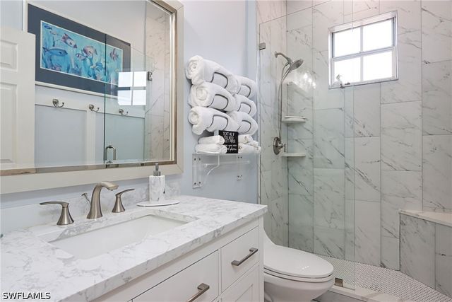 400 L Ambiance CIR 206, Naples, FL 34108
