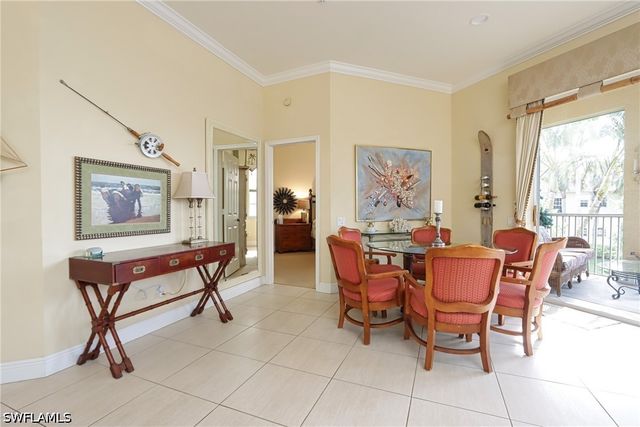 400 L Ambiance CIR 206, Naples, FL 34108