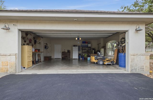 301 Mountain Spring, Boerne, TX 78006