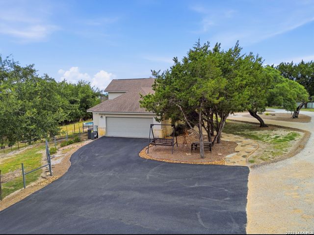 301 Mountain Spring, Boerne, TX 78006