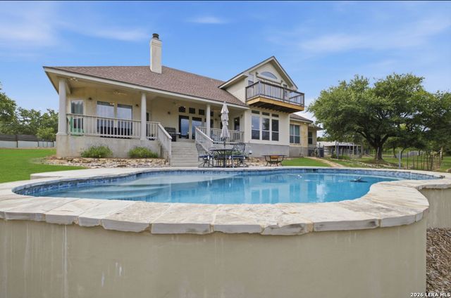 301 Mountain Spring, Boerne, TX 78006
