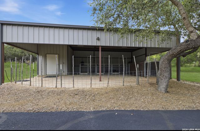 301 Mountain Spring, Boerne, TX 78006