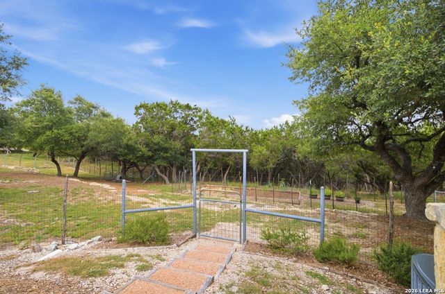 301 Mountain Spring, Boerne, TX 78006