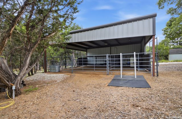301 Mountain Spring, Boerne, TX 78006