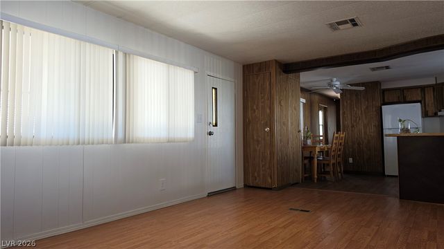 4633 East Royal Ridge Boulevard, Las Vegas, NV 89103